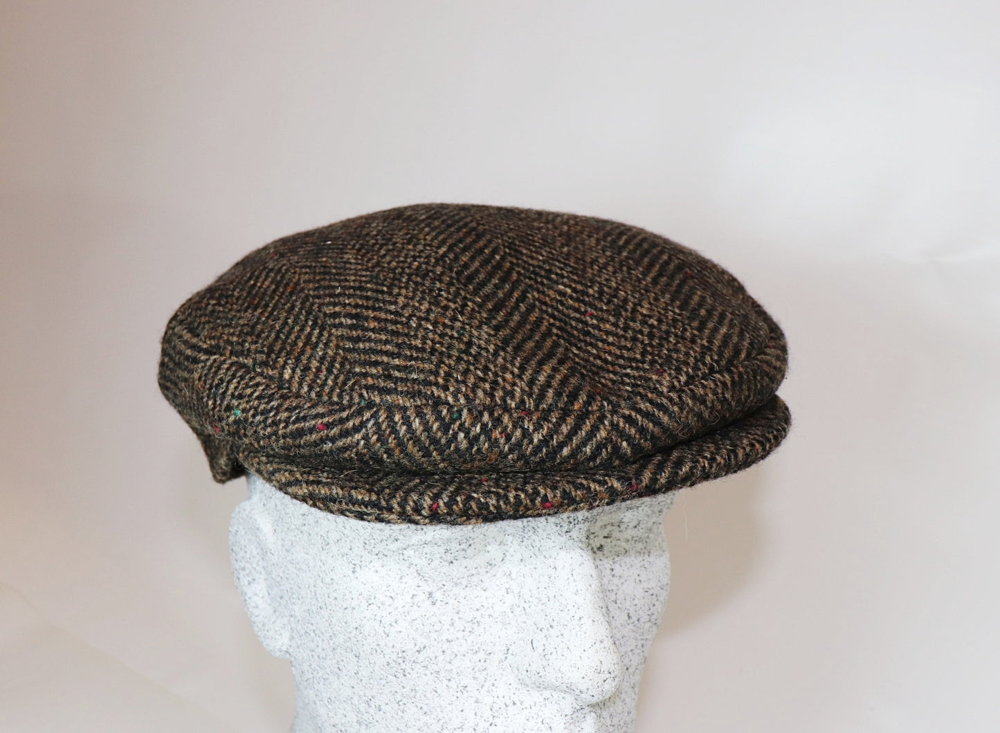 Schildmütze Donegal Tweed Fischgrat