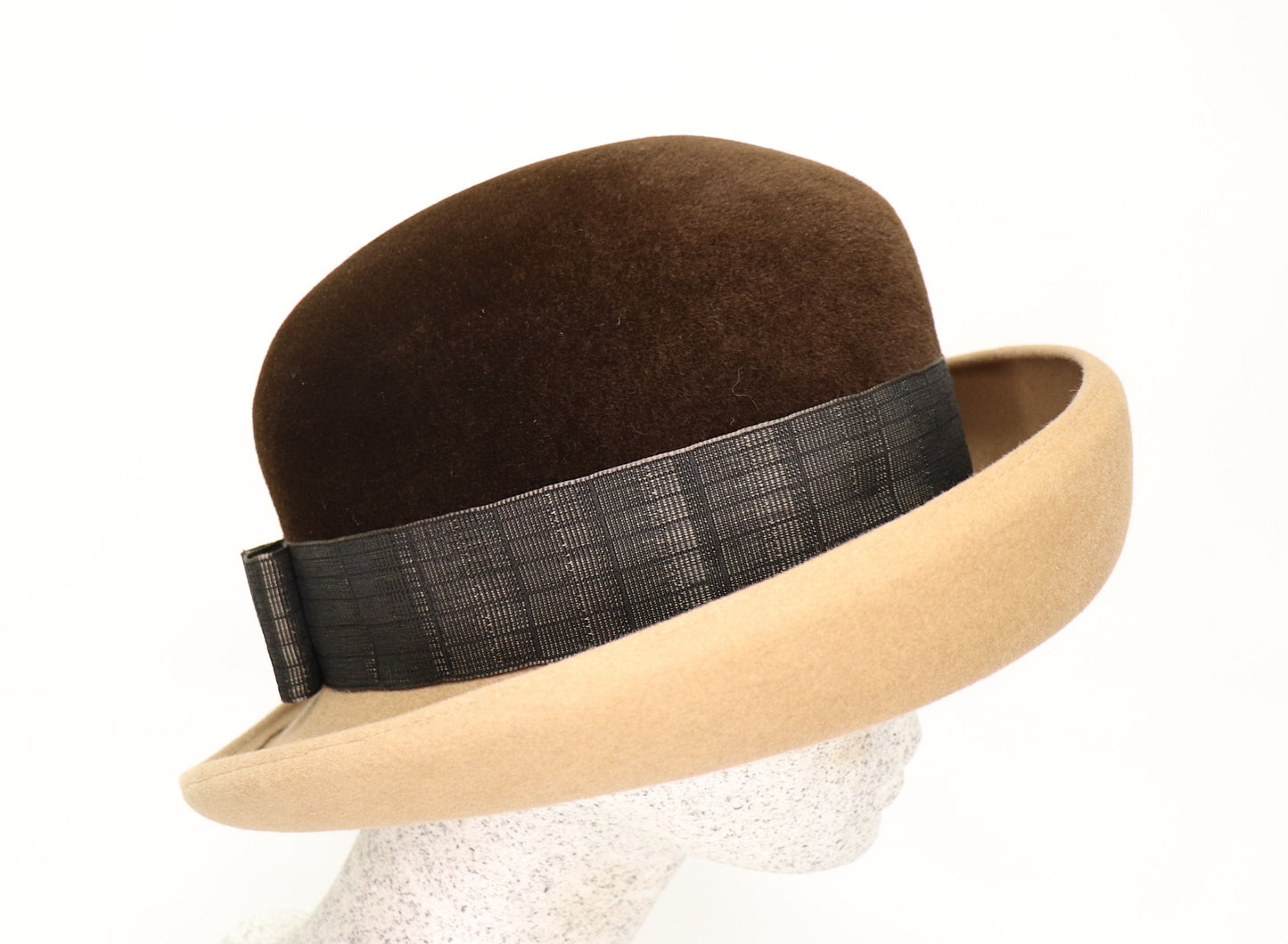 Aufschlaghut beige - braun