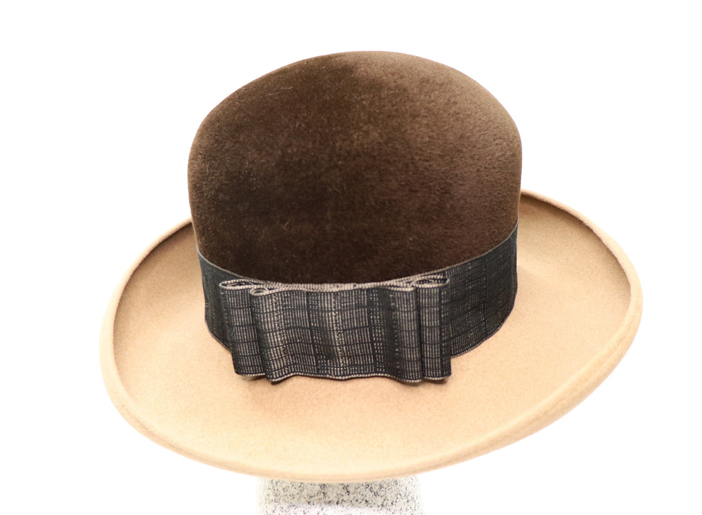 Aufschlaghut beige - braun