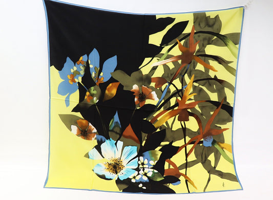 Silk scarf flowers on kiwi