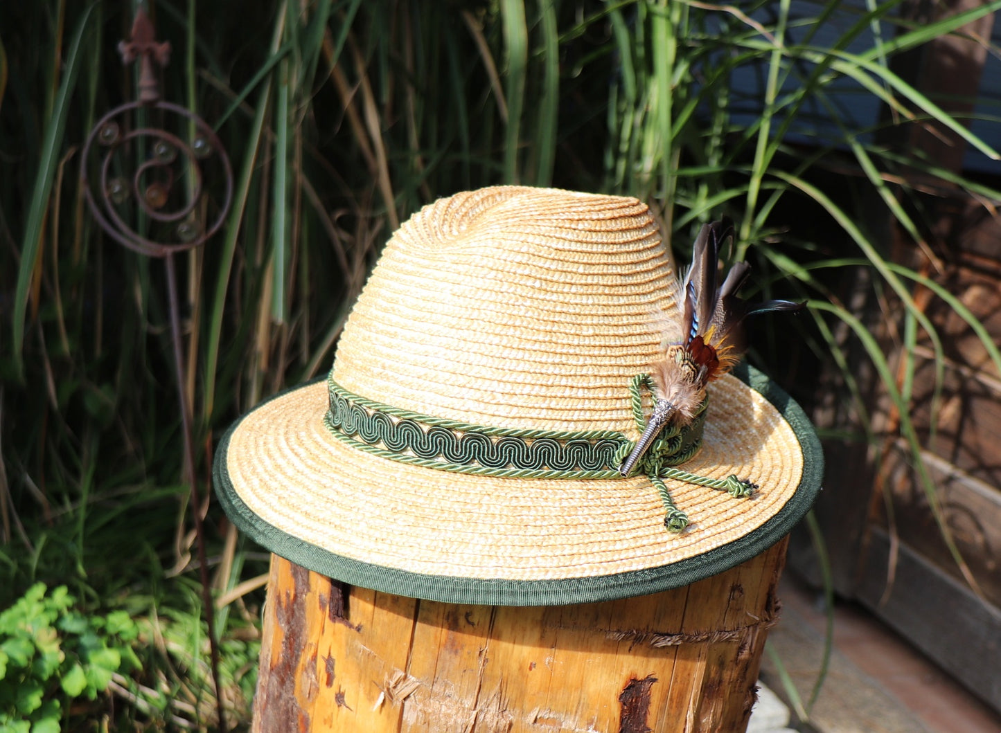 Dirndel hat Lechtaler natural with green