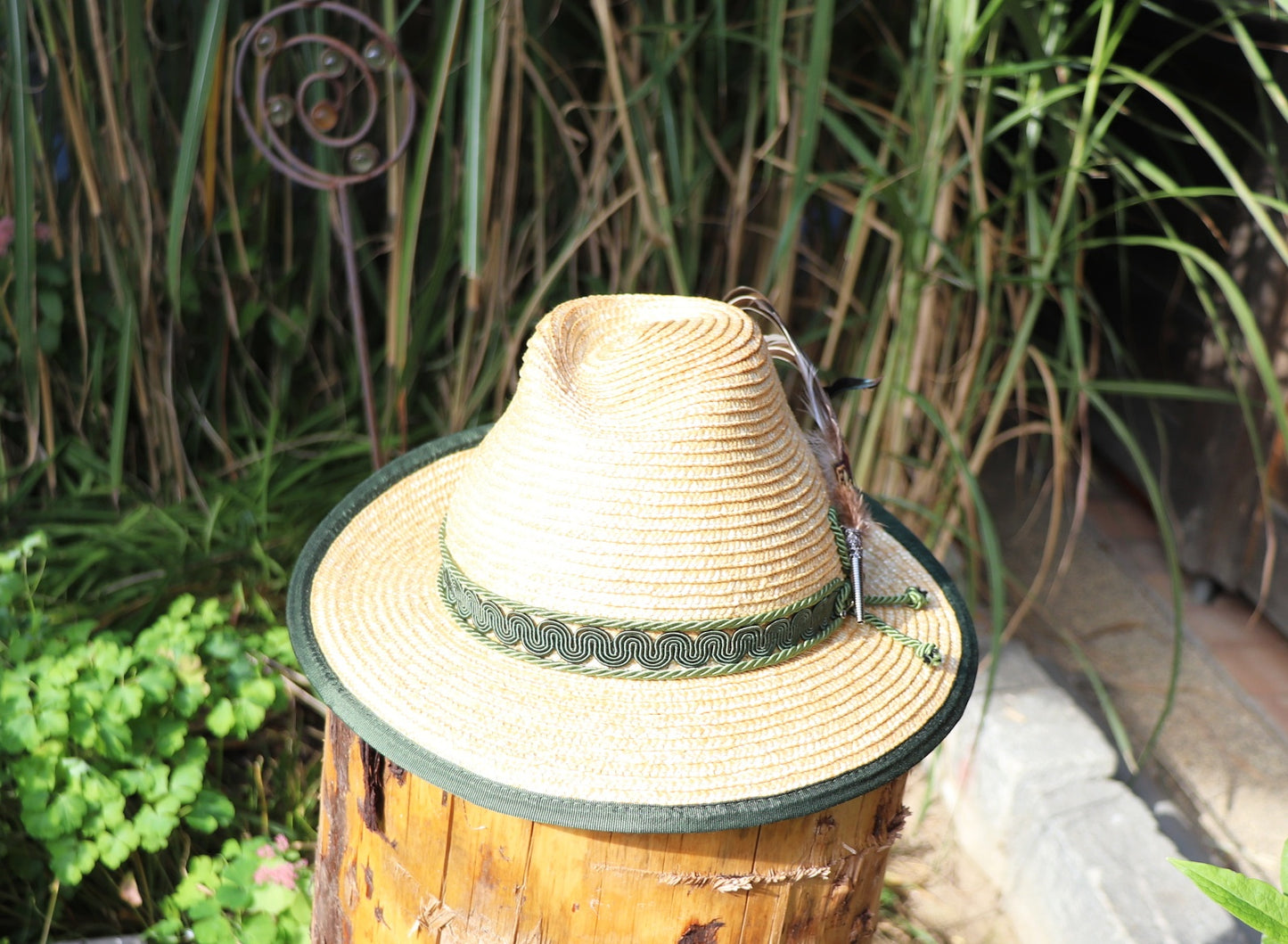 Dirndel hat Lechtaler natural with green
