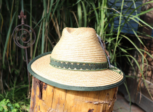 Dirndel hat Lechtaler natural with green