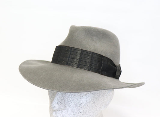 Herrenhut grau Velour
