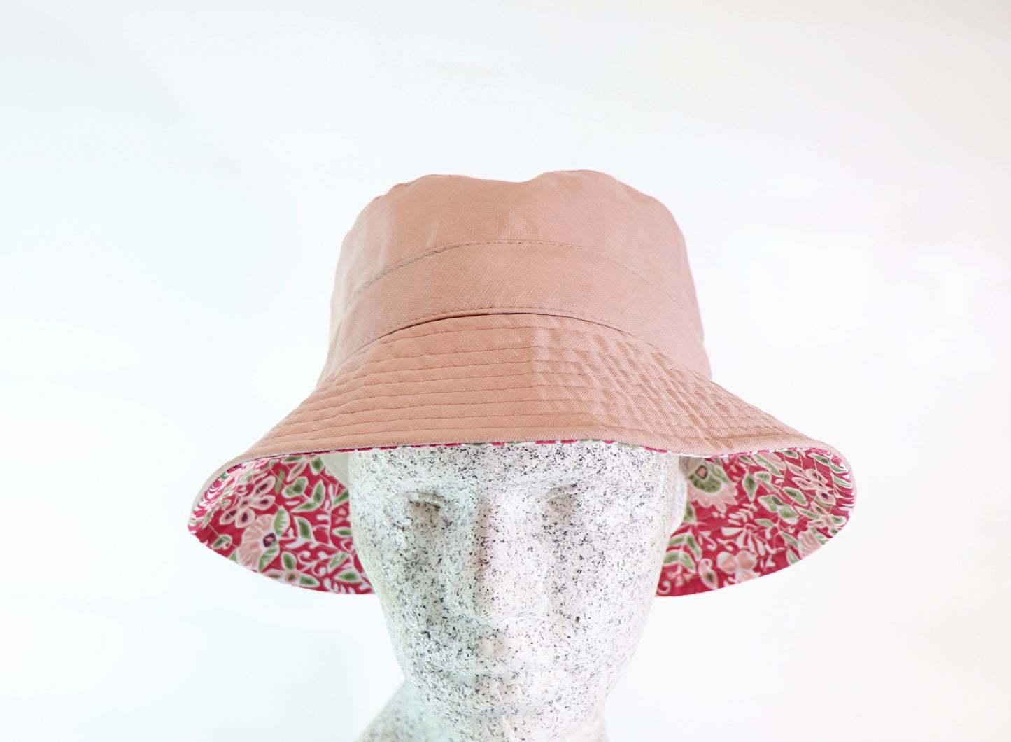 Ladies linen hat with bow