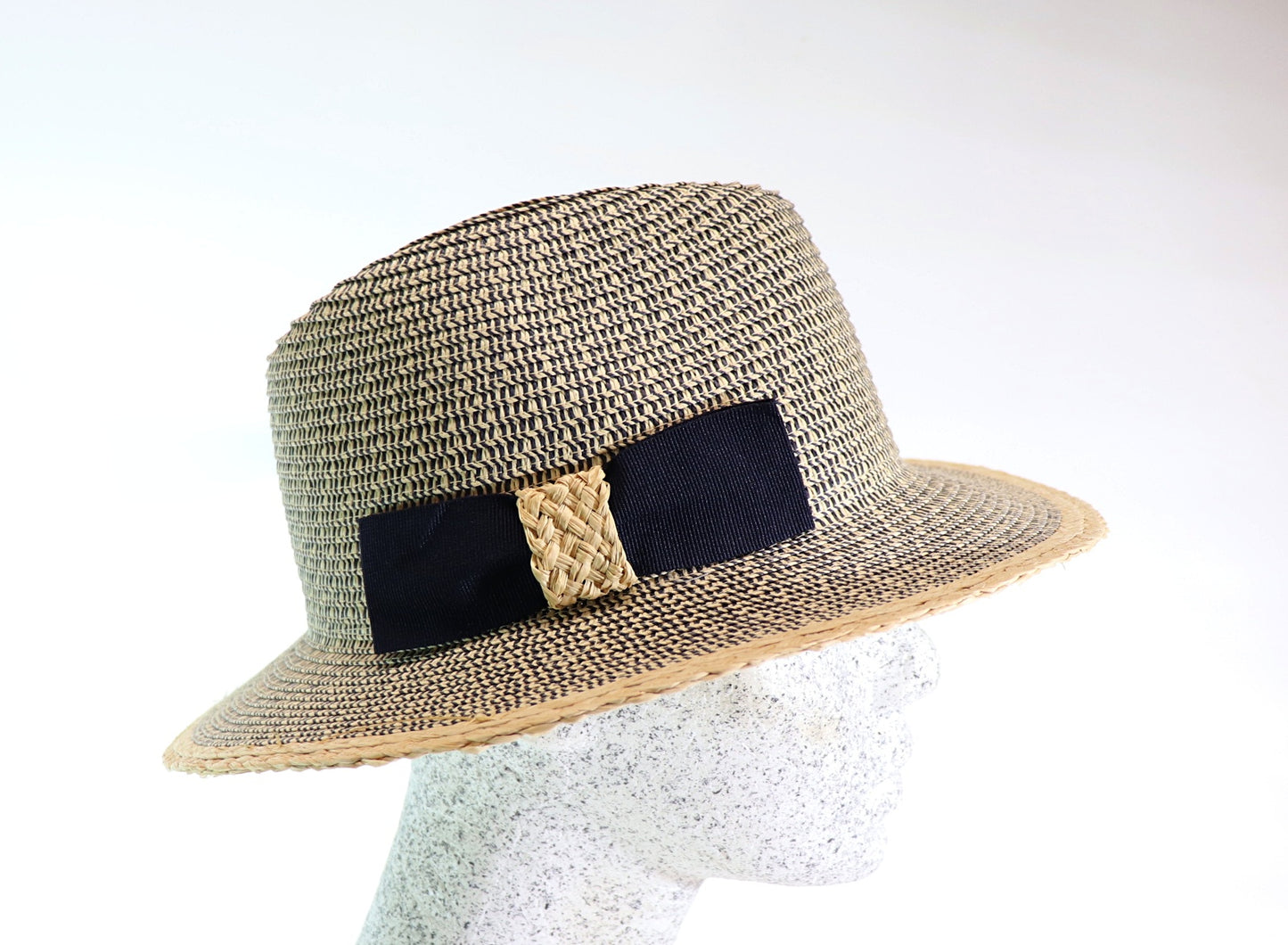 Raffia men's hat with bow