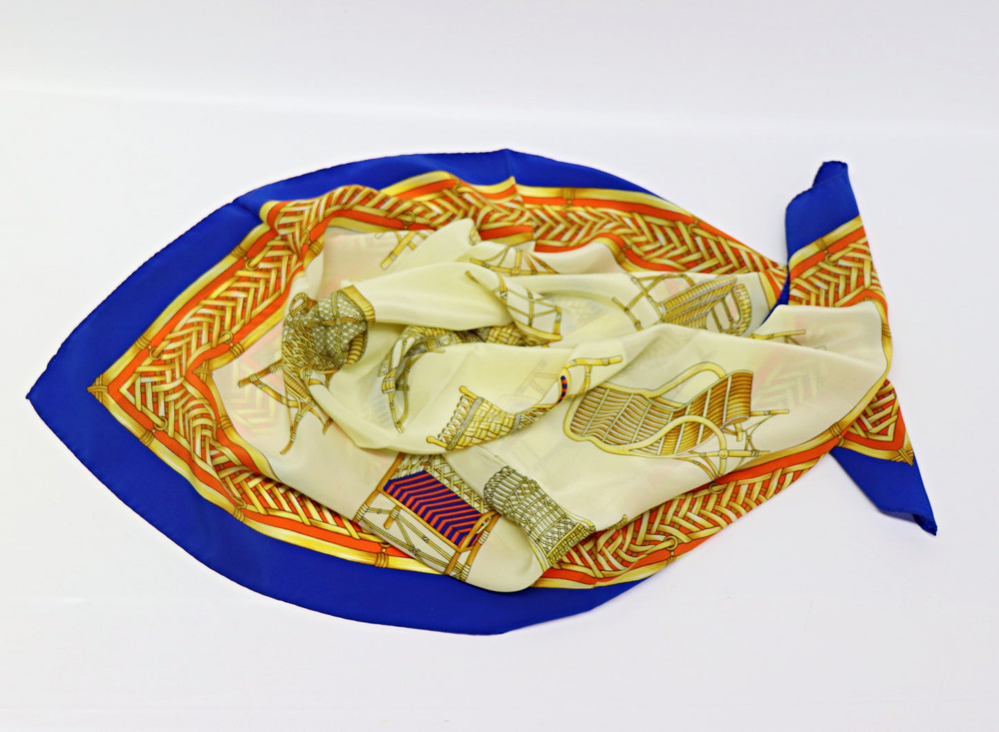 Silk scarf rattan