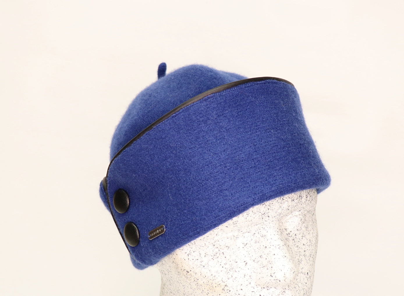 Woll Toque mit Knöpfen