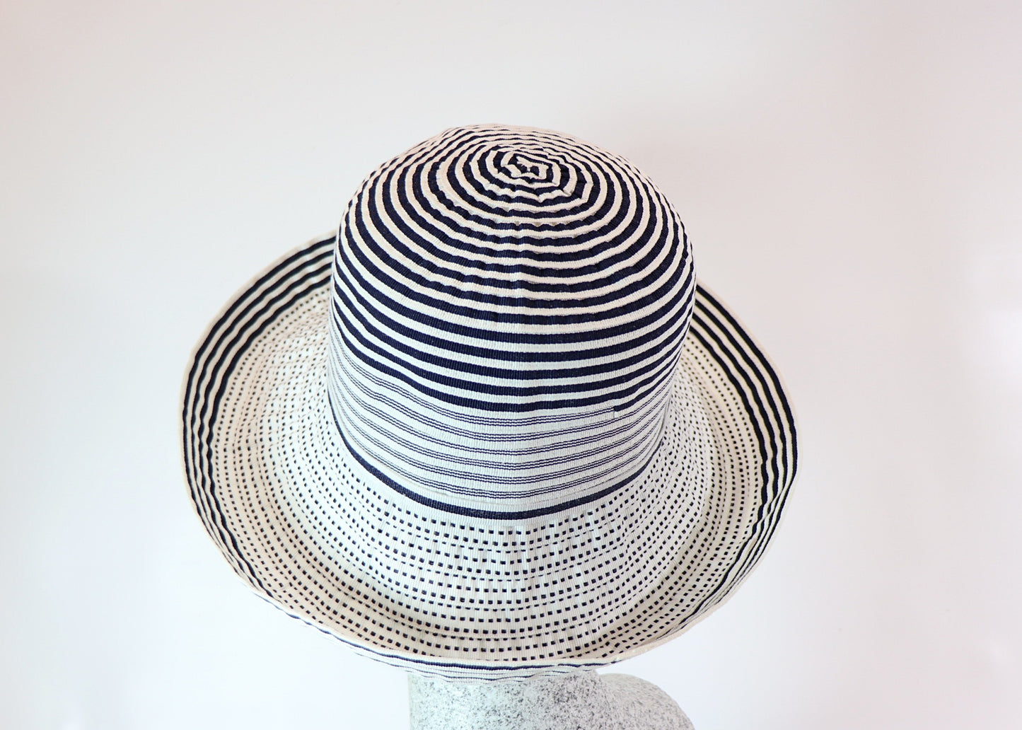 Magico - ribbon hat