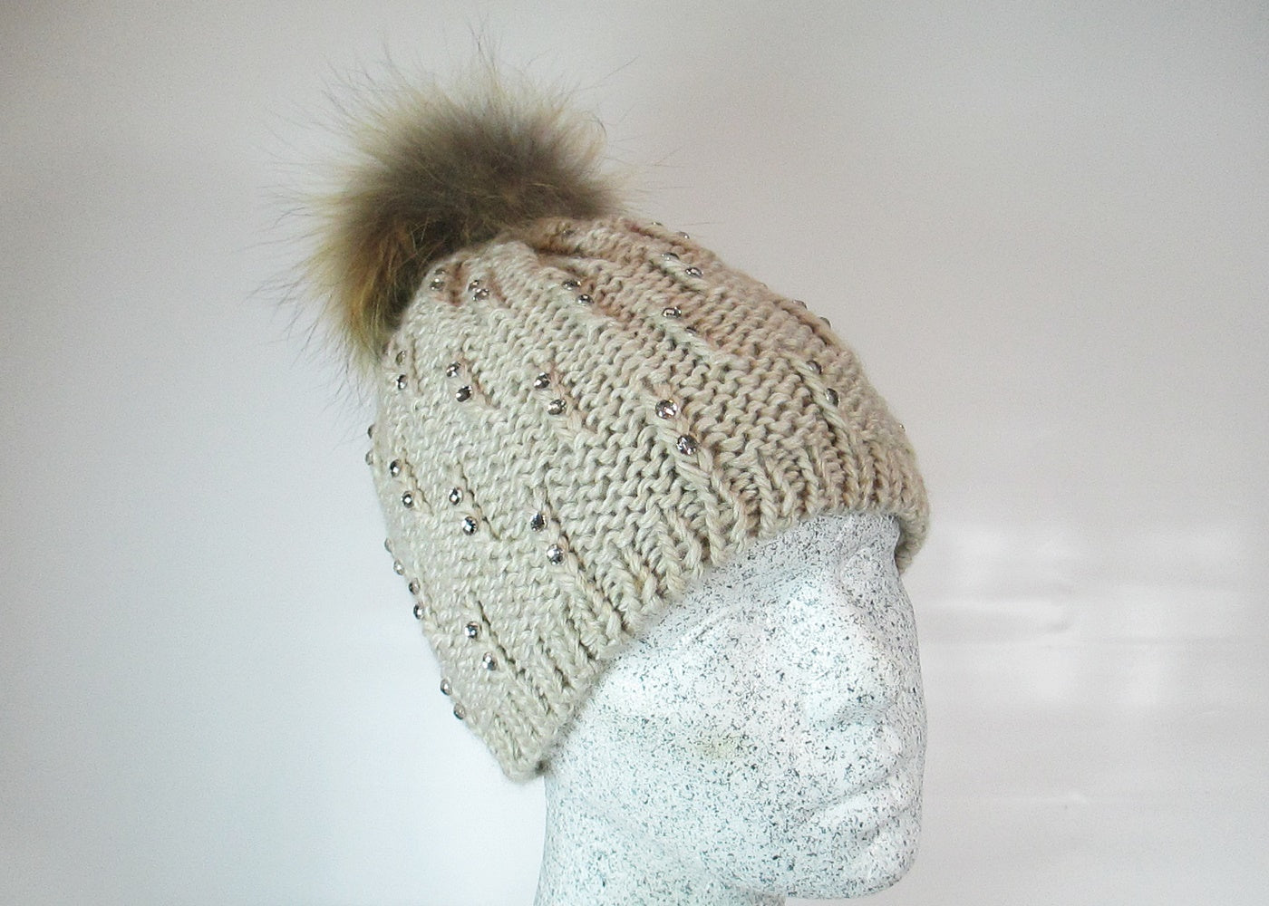 Wool beanie colored diamonds - Finnracoon bobble