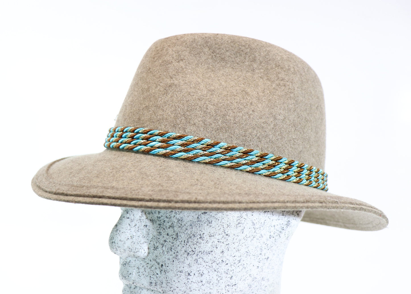 Trachtenhut beige mit Pfauenfeder