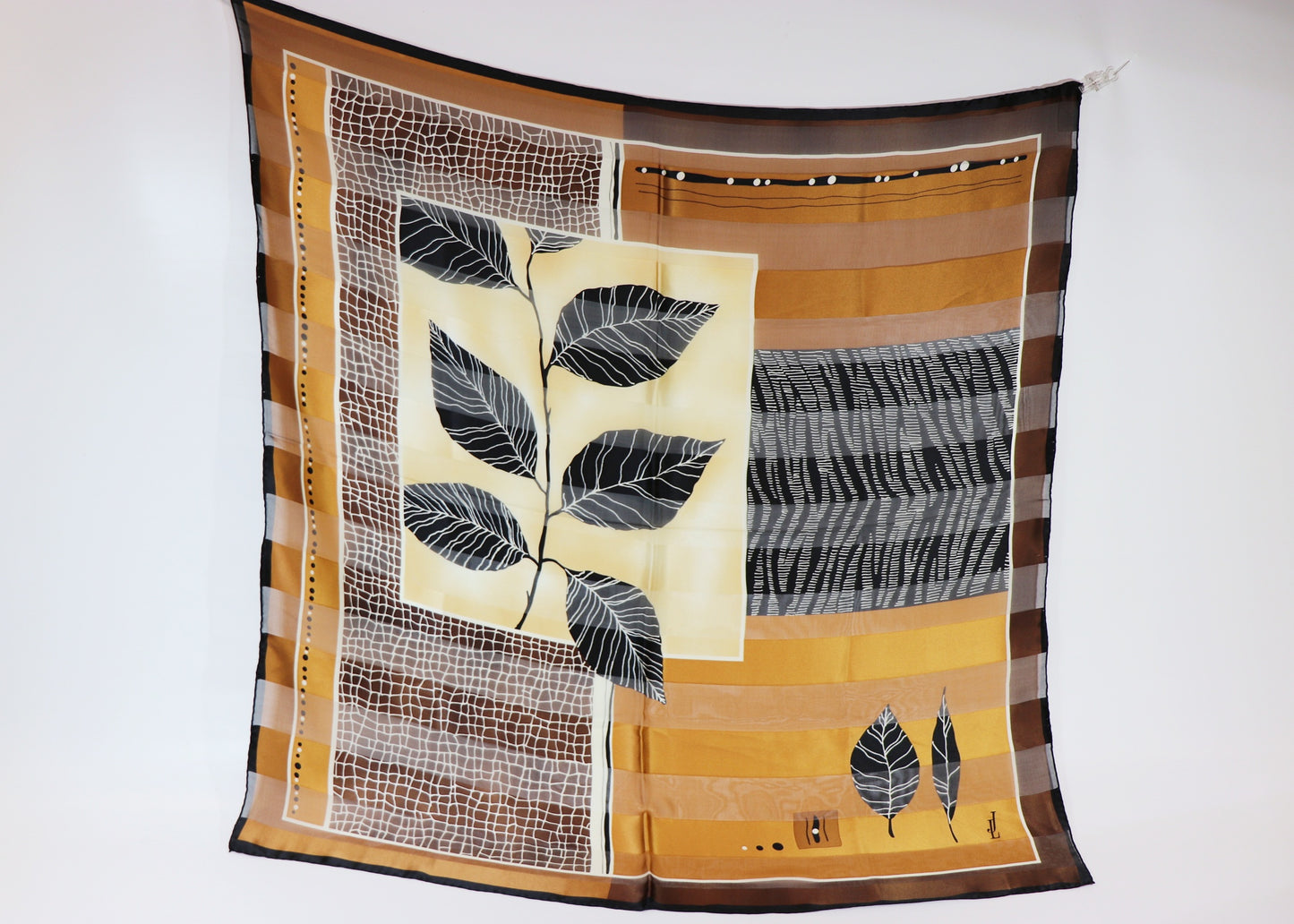 Silk scarf black - beige