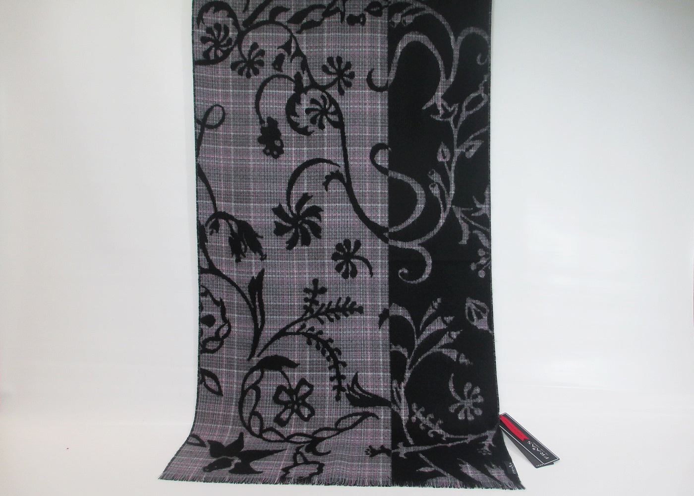 Scarf floral tendrils
