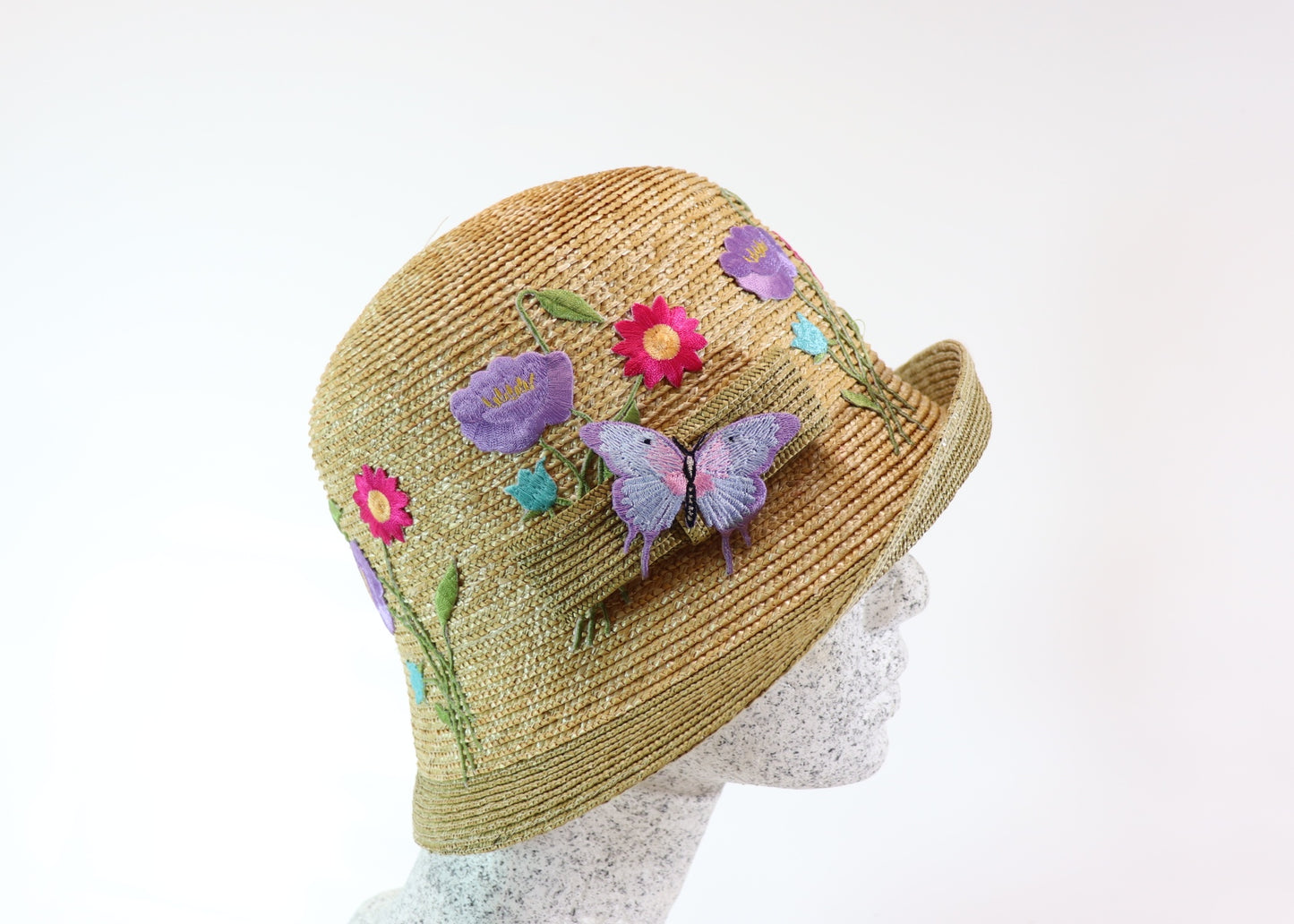 Braid straw hat with flowers