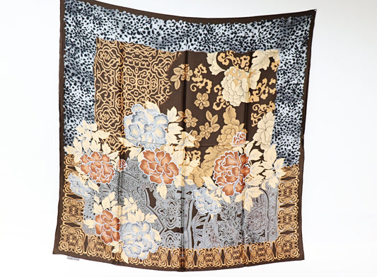 Silk scarf flowers and Leo