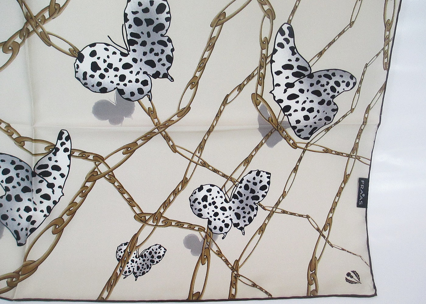 Silk scarf Dalmatian - Butterflies