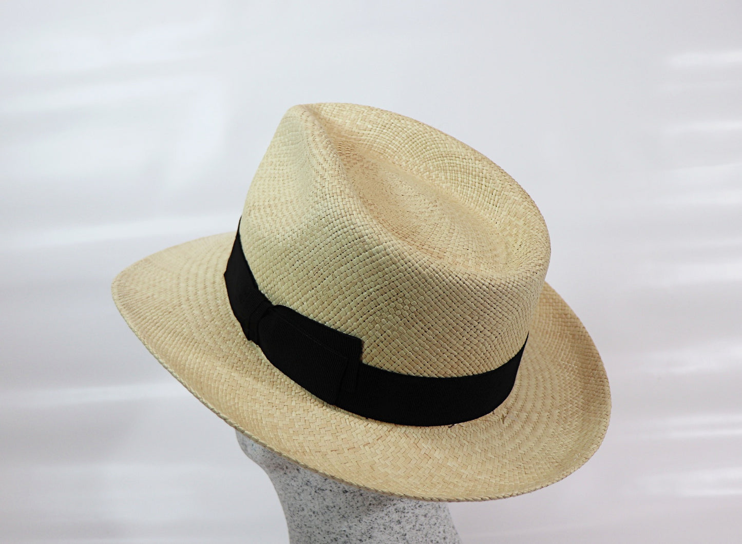Panama classic shape with black strap