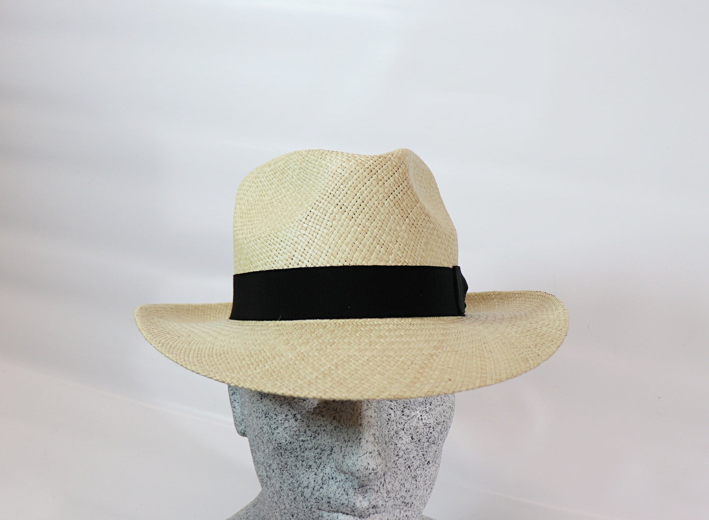 Panama classic shape with black strap