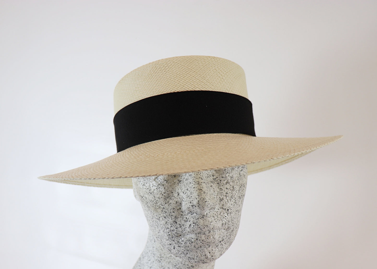 Panama transverse oval bell