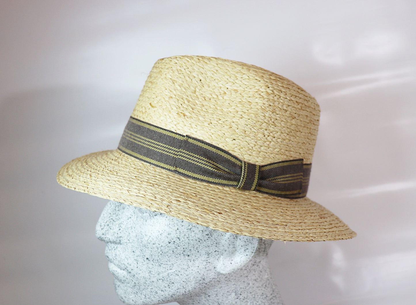 Straw hat raffia