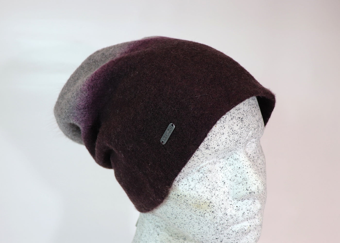 Woll Slouch mit Fuchsbommel