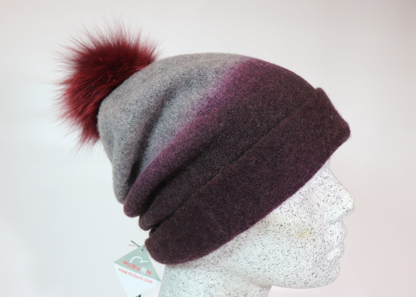 Woll Slouch mit Fuchsbommel