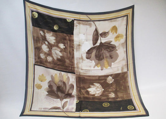Silk scarf flowers with gold