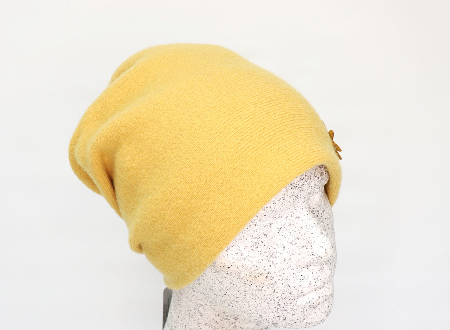 Woll Slouch mit Blüten und Strass