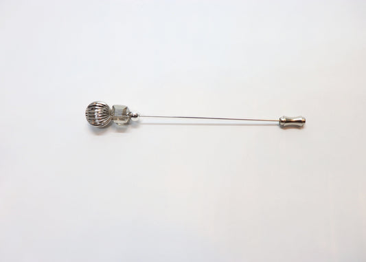Hutnadel - silberfarbige Rillenperle mit Kristallwürfel - Hutmanufaktur Hanni-Modelle