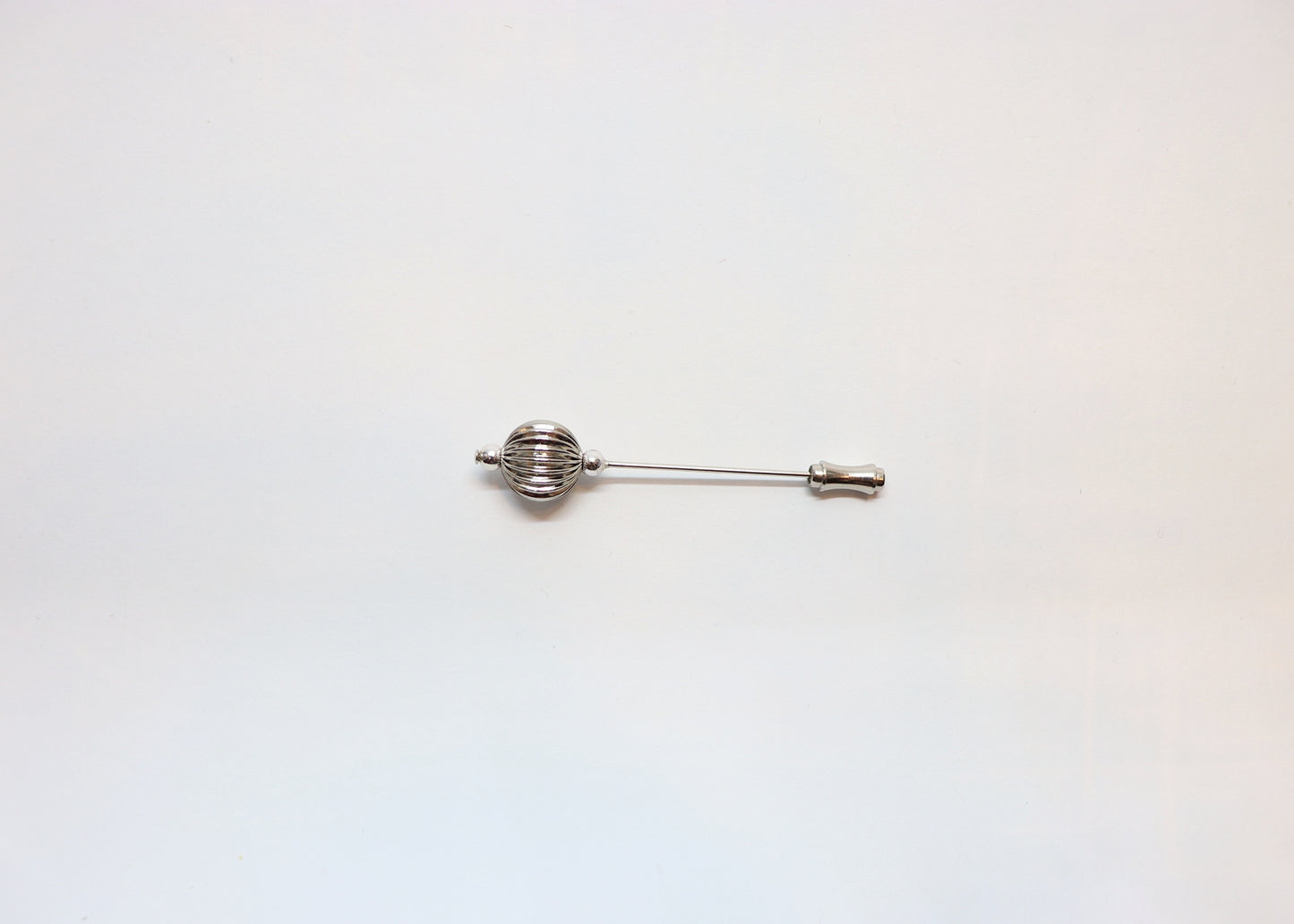 Hutnadel - 6 cm - silberfarbige Rillenperle - Hutmanufaktur Hanni-Modelle