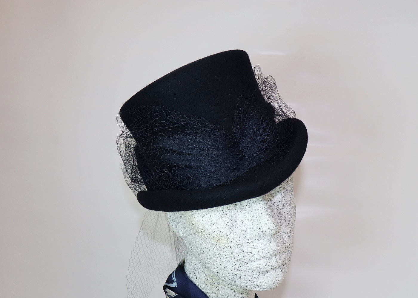 Damenzylinder blau Filz mit Schleier - Hutmanufaktur Hanni-Modelle