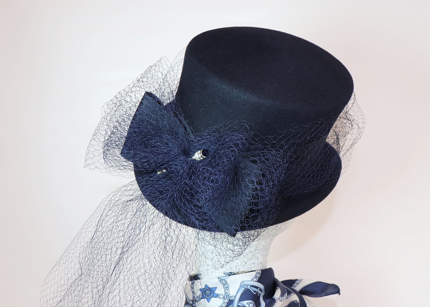 Damenzylinder blau Filz mit Schleier - Hutmanufaktur Hanni-Modelle