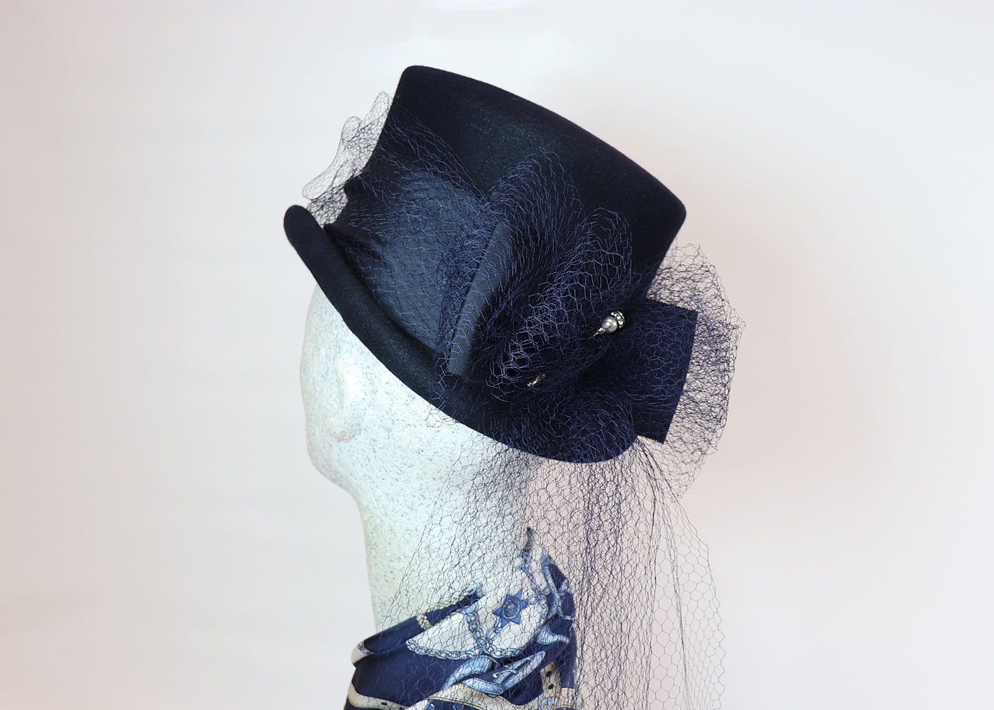 Damenzylinder blau Filz mit Schleier - Hutmanufaktur Hanni-Modelle