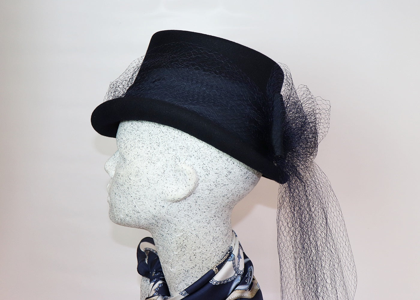 Damenzylinder blau Filz mit Schleier - Hutmanufaktur Hanni-Modelle