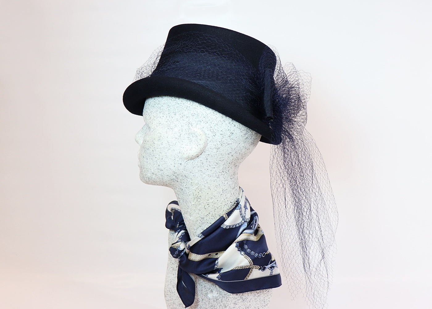 Damenzylinder blau Filz mit Schleier - Hutmanufaktur Hanni-Modelle