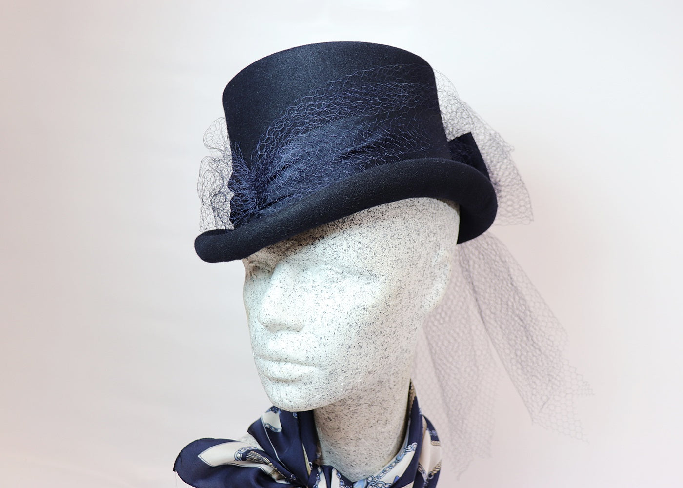 Damenzylinder blau Filz mit Schleier - Hutmanufaktur Hanni-Modelle