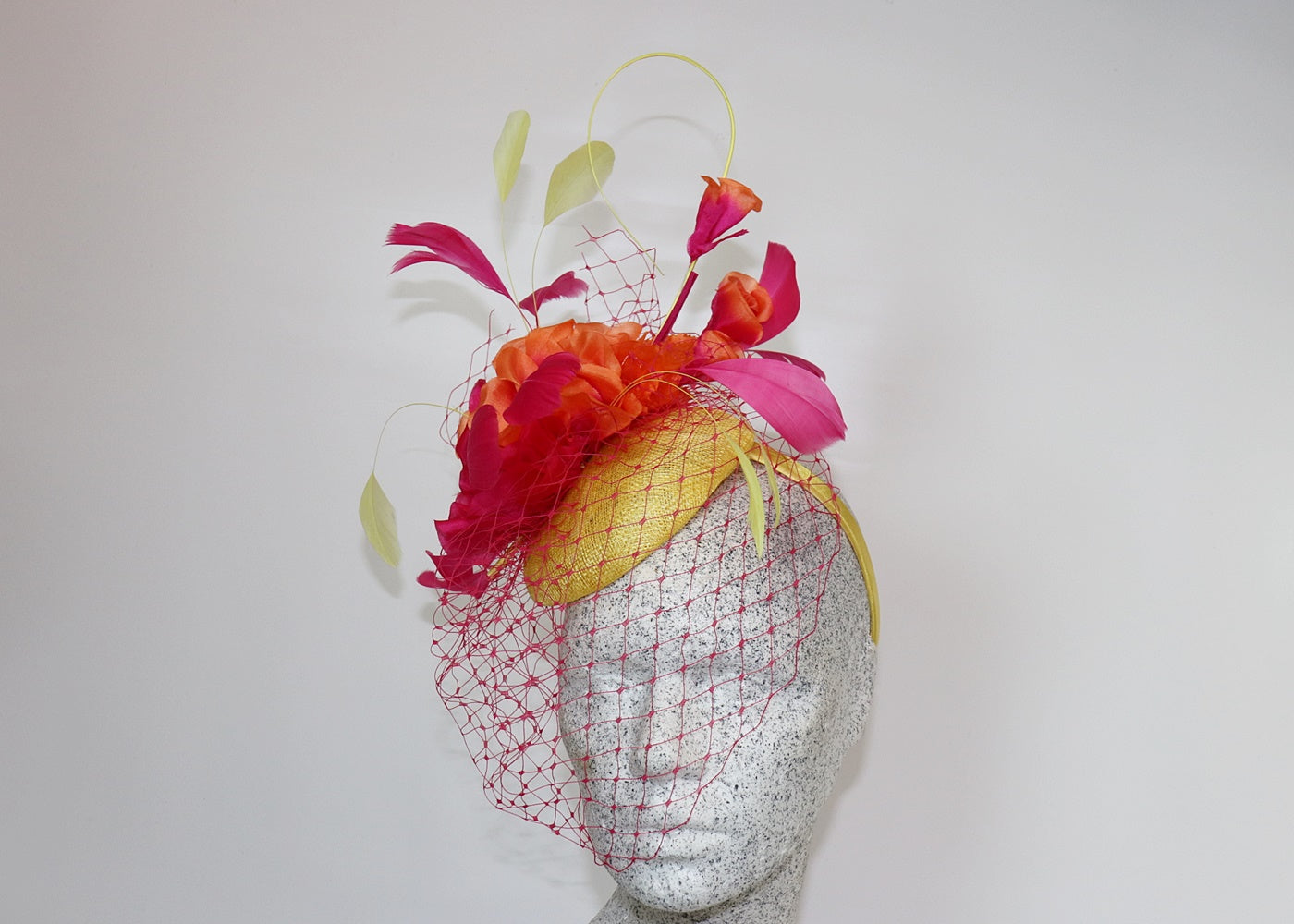 Fascinator - Pillbox auf Haarreif mit Schleier - Hutmanufaktur Hanni-Modelle