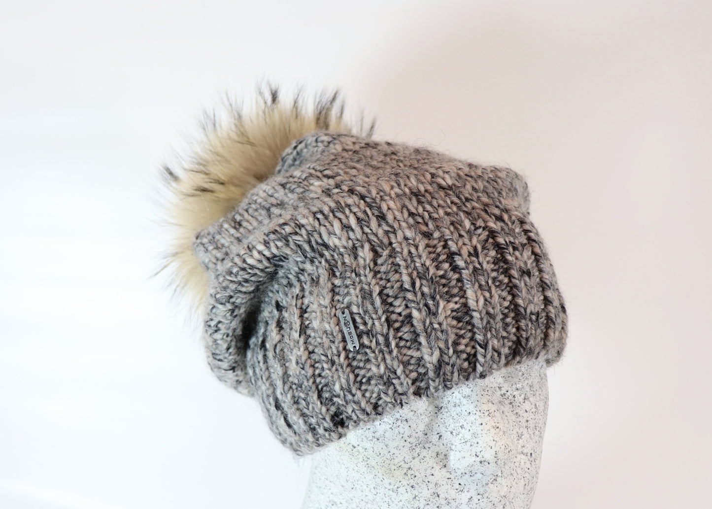 Grinta Slouch mit Fuchsbommel - Hutmanufaktur Hanni-Modelle