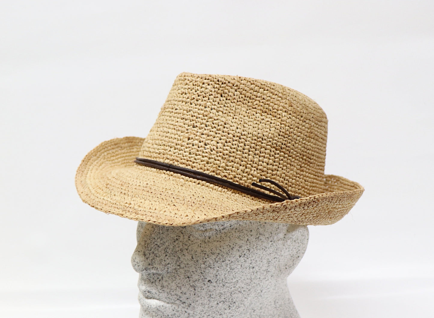 Men's straw hat - trilby
