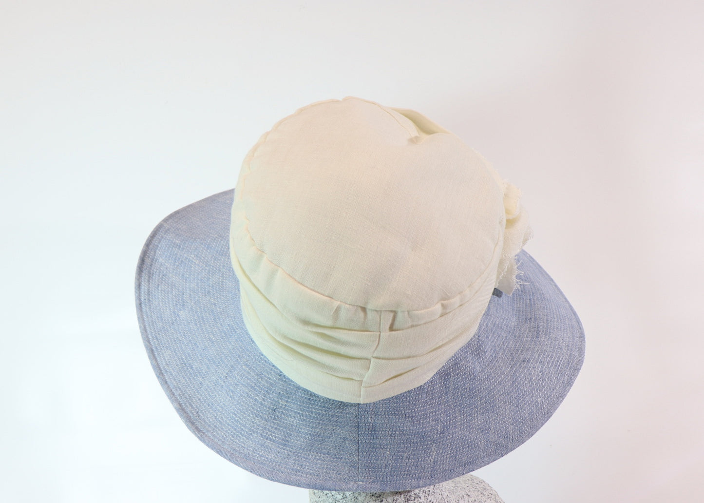 Linen hat crinkled look