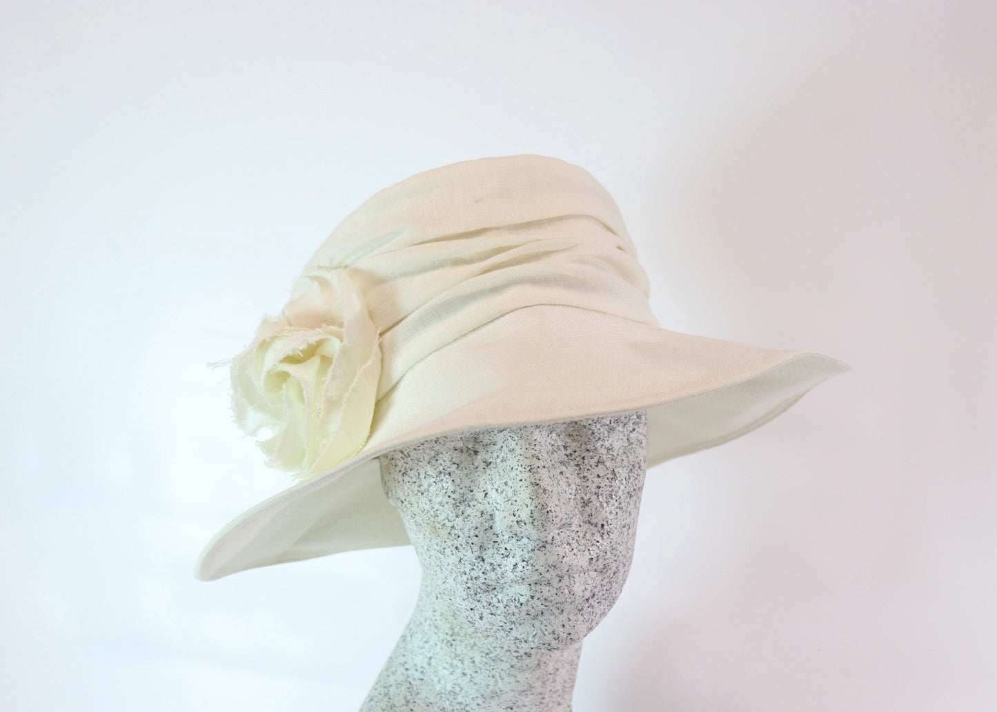 Linen hat crinkled look