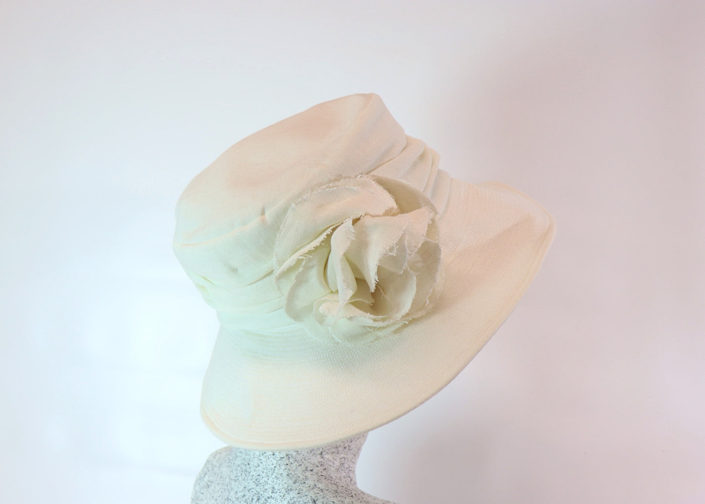 Linen hat crinkled look