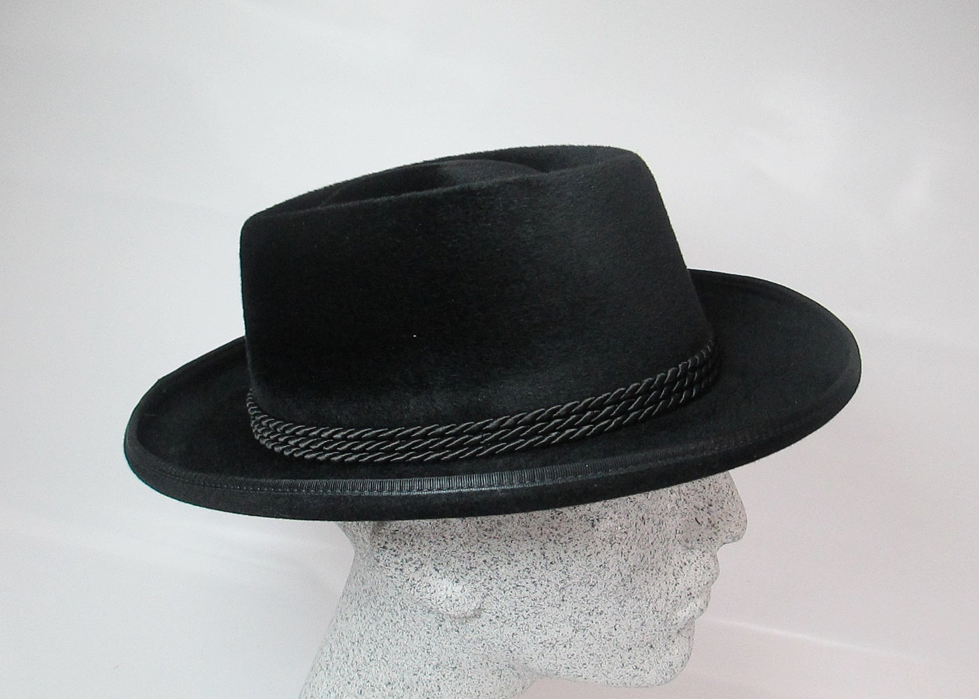 Miesbacher Bursch schwarz Velour