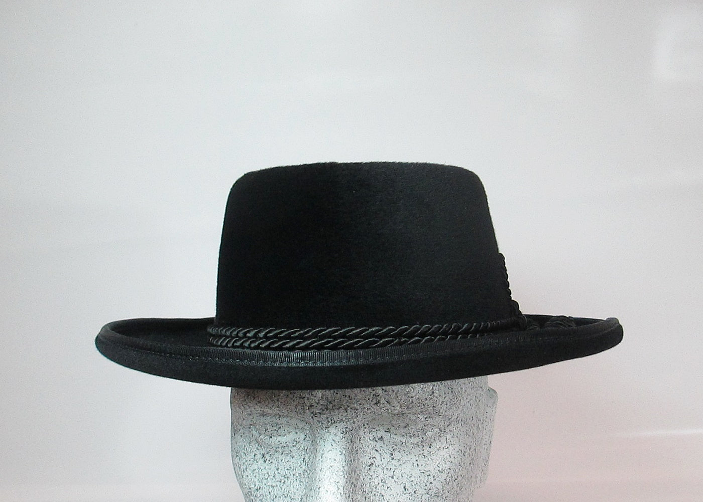 Miesbacher Bursch schwarz Velour