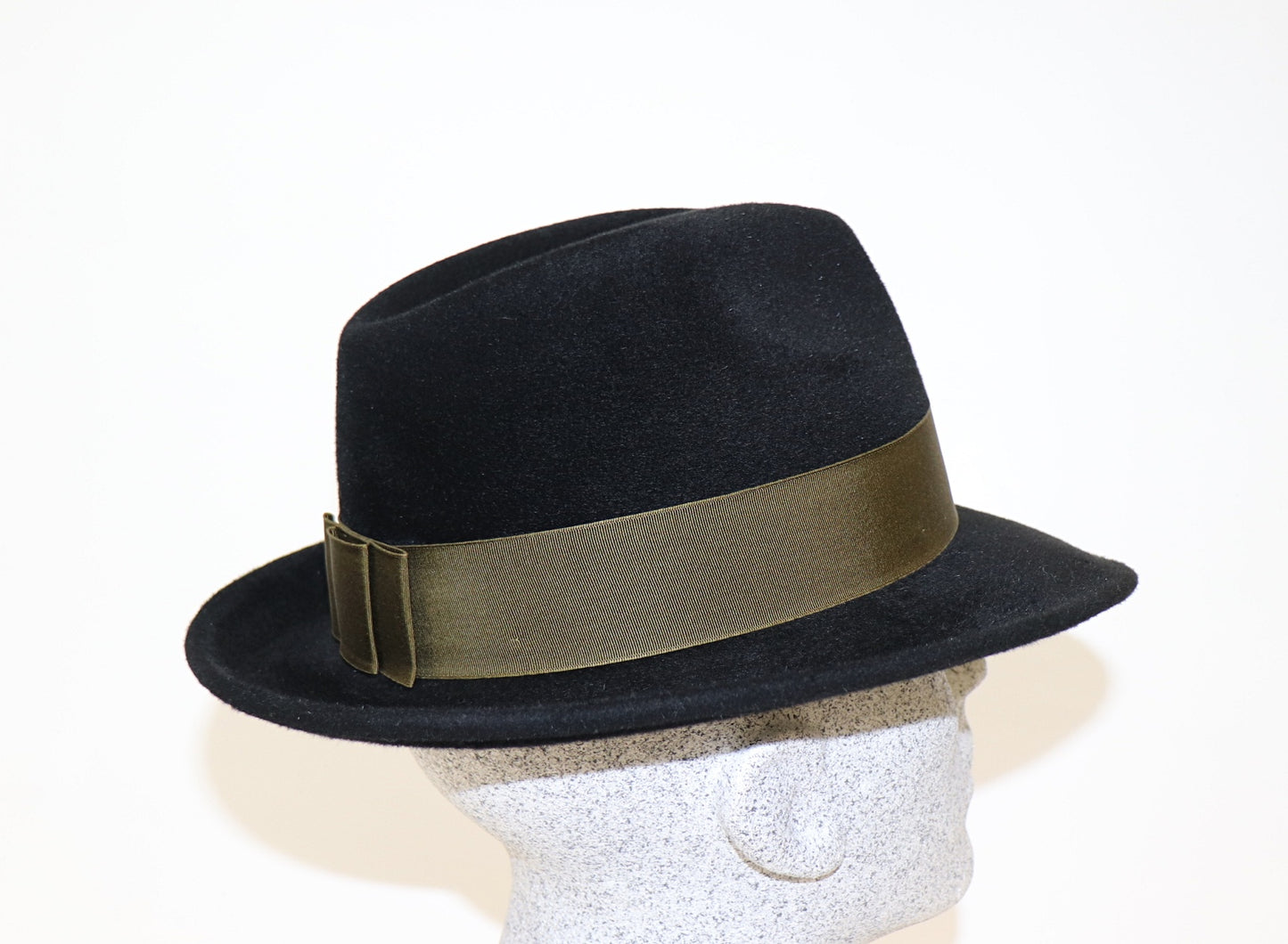 Trachten hat black velour