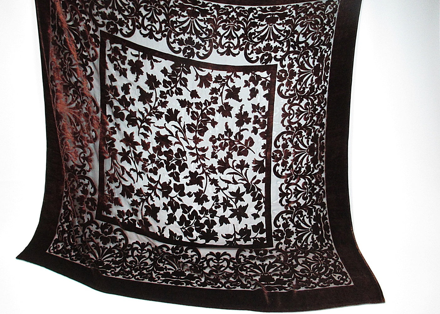Tuch  Seidenausbrenner mit Ornamente - Hutmanufaktur Hanni-Modelle