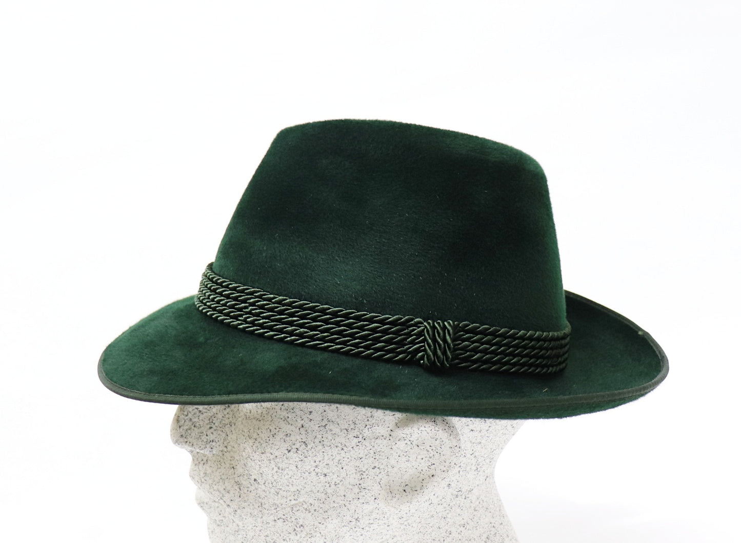 Club hat fir velor