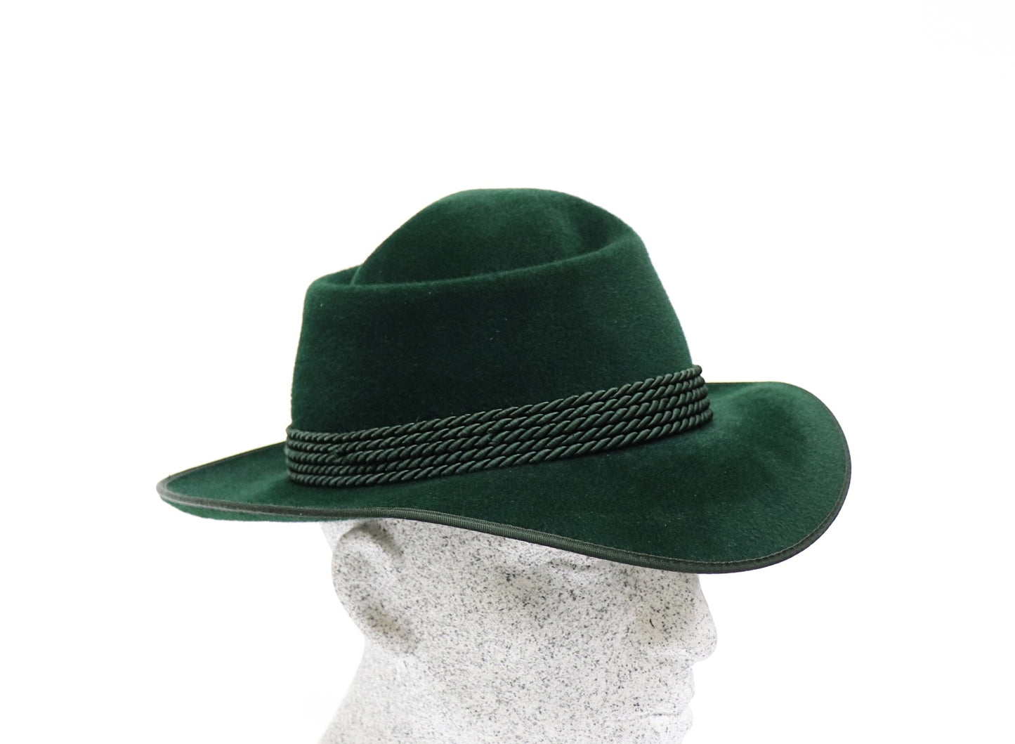 Club hat fir velor