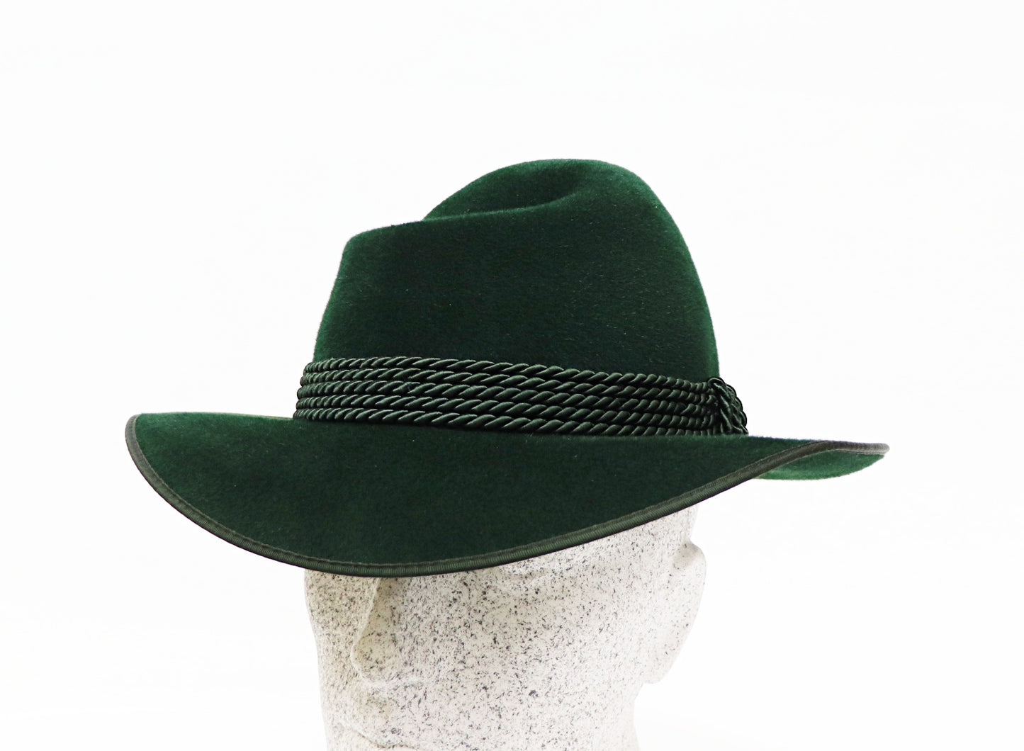 Club hat fir velor