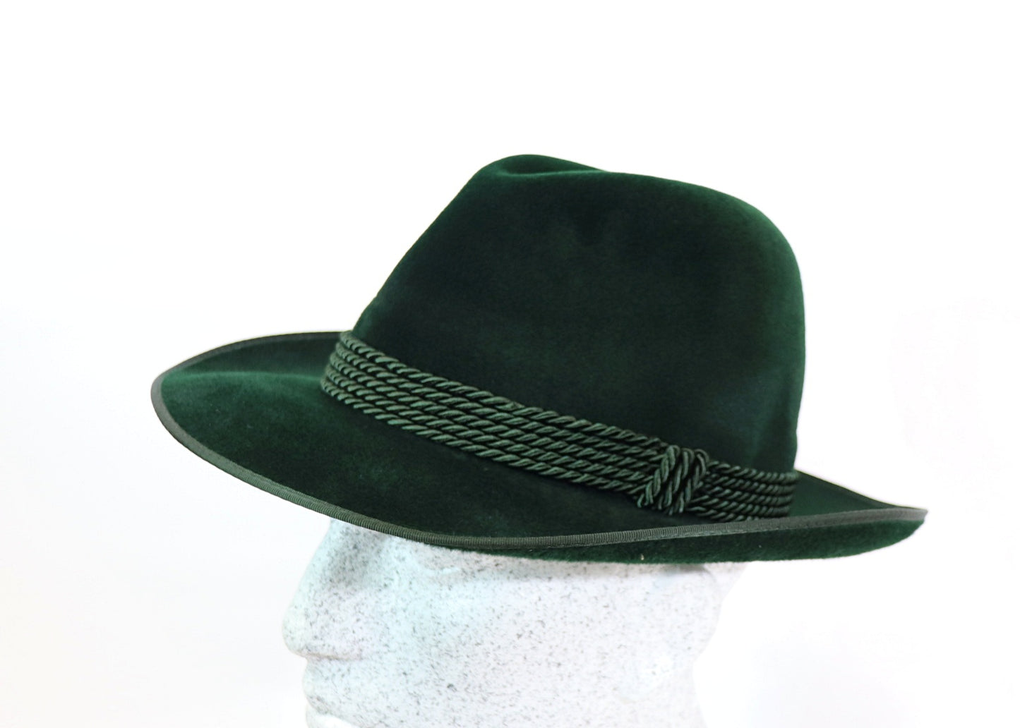 Club hat fir velor